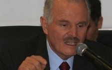 Images_132295_thumb_francisco-labastida-ochoa_0_8_470_293