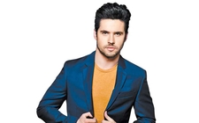 Images_150815_thumb_actor-mexicano-decada-dandole-voz
