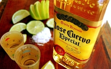 Images_160765_thumb_tequila-jose-cuervo-de-casa_0_4_500_311