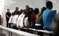 Images_168238_thumb_autoridades-migratorias-obligando-mil-personas_0_4_958_596