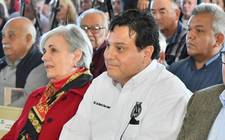 Images_171027_thumb_1_podr%c3%a1n_estudiar_primer_a%c3%b1o_de_cualquier_carrera_en_17_campus_de_la_uach_en_la_imagen_aparece_el_rector_acompa%c3%91ado_de_la_secretaria_de_cultura_foto_gobierno_del_estado
