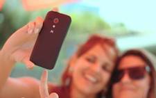 Images_183416_thumb_selfie-465563_1920_(1)
