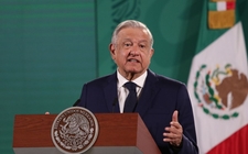 Images_187399_thumb_andres-manuel-lopez-obrador-cuartoscuro-23