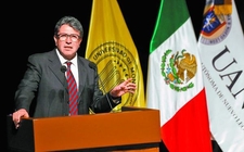 Images_189708_thumb_senador-platico-estudiantes-universidad-monterrey_0_27_600_373
