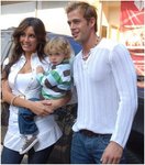 Images_7668_thumb_william-levy-y-su-esposa-hijo